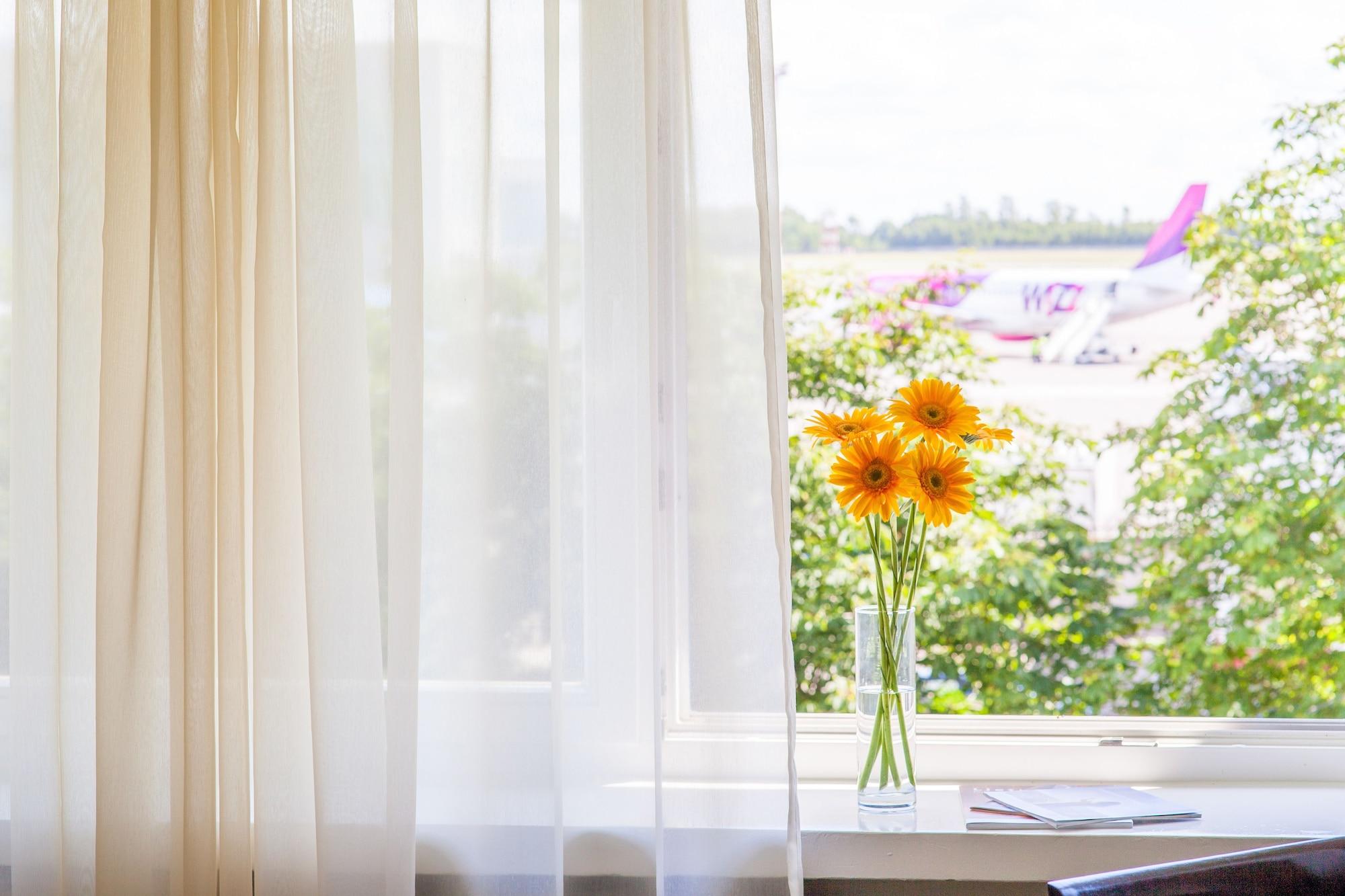 Airinn Vilnius Hotel Buitenkant foto