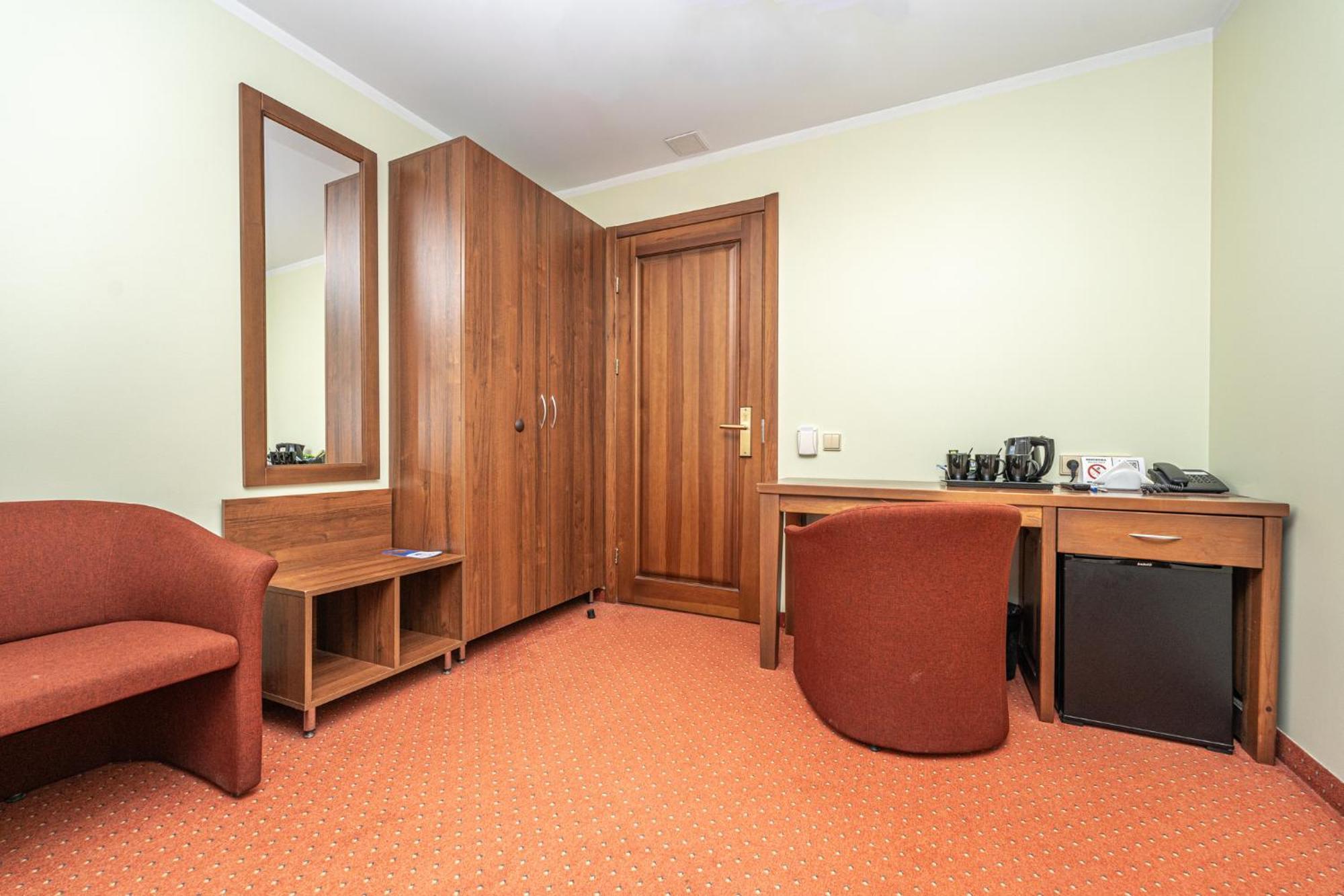Airinn Vilnius Hotel Buitenkant foto