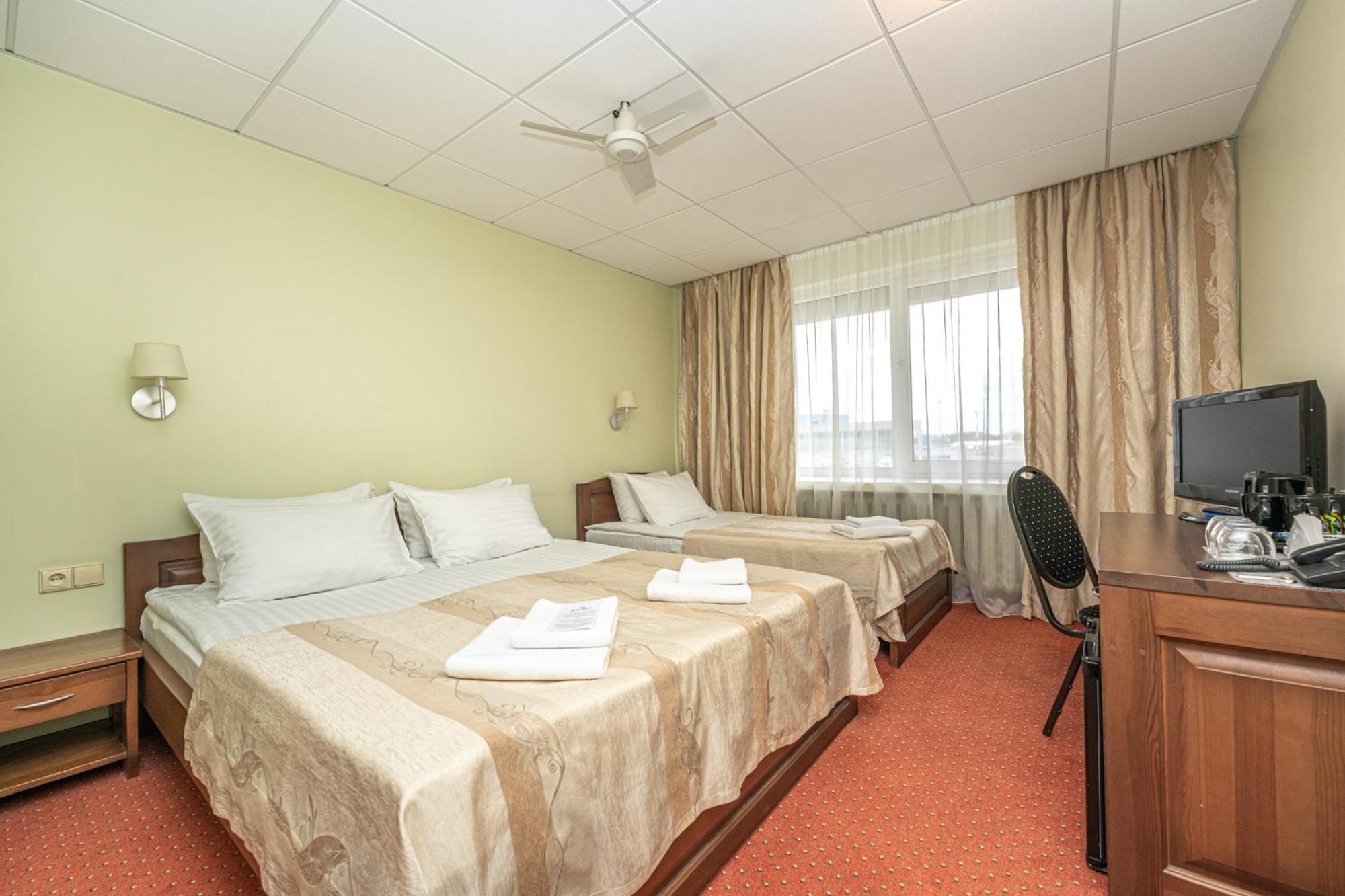 Airinn Vilnius Hotel Buitenkant foto