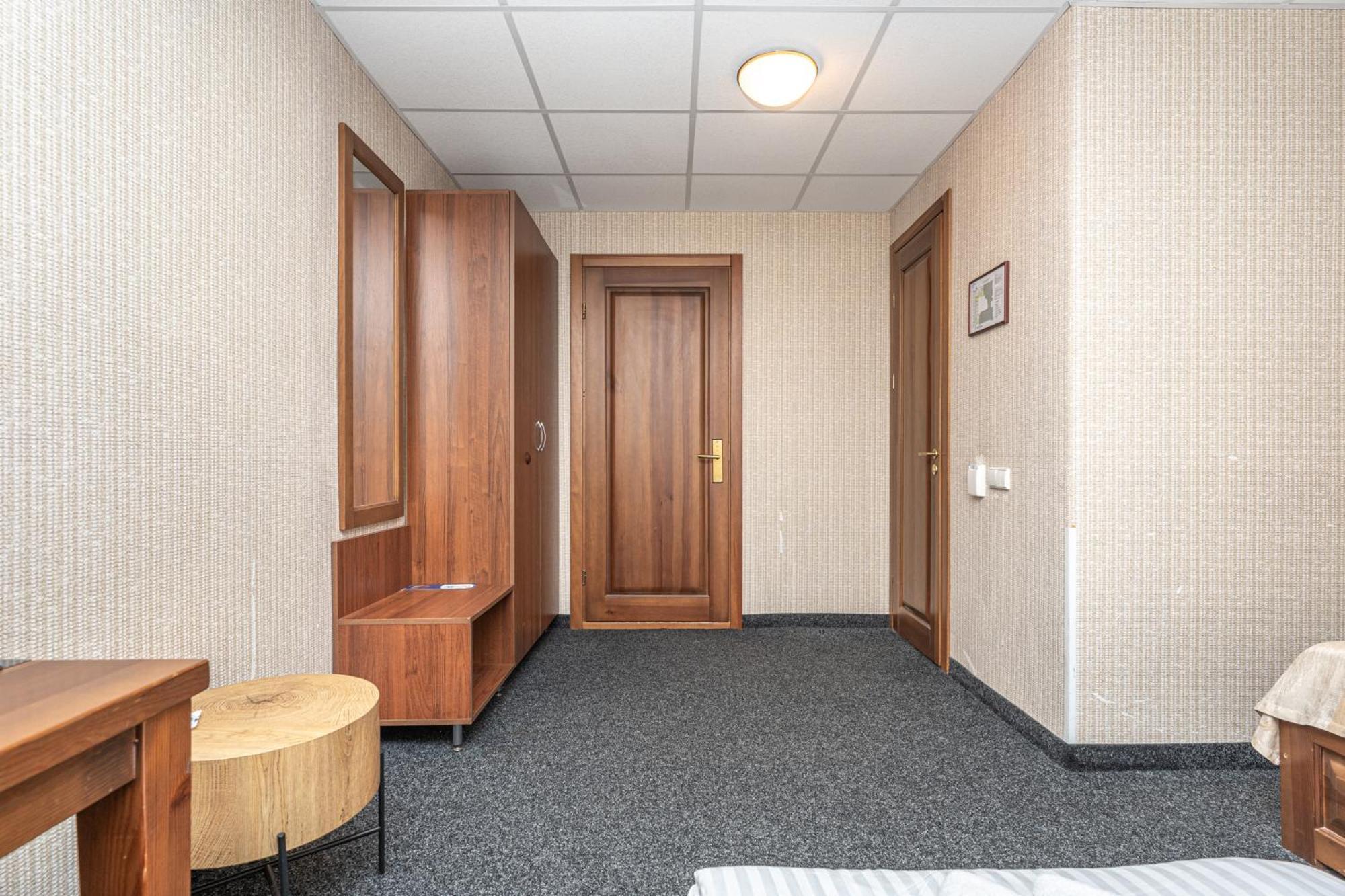 Airinn Vilnius Hotel Buitenkant foto